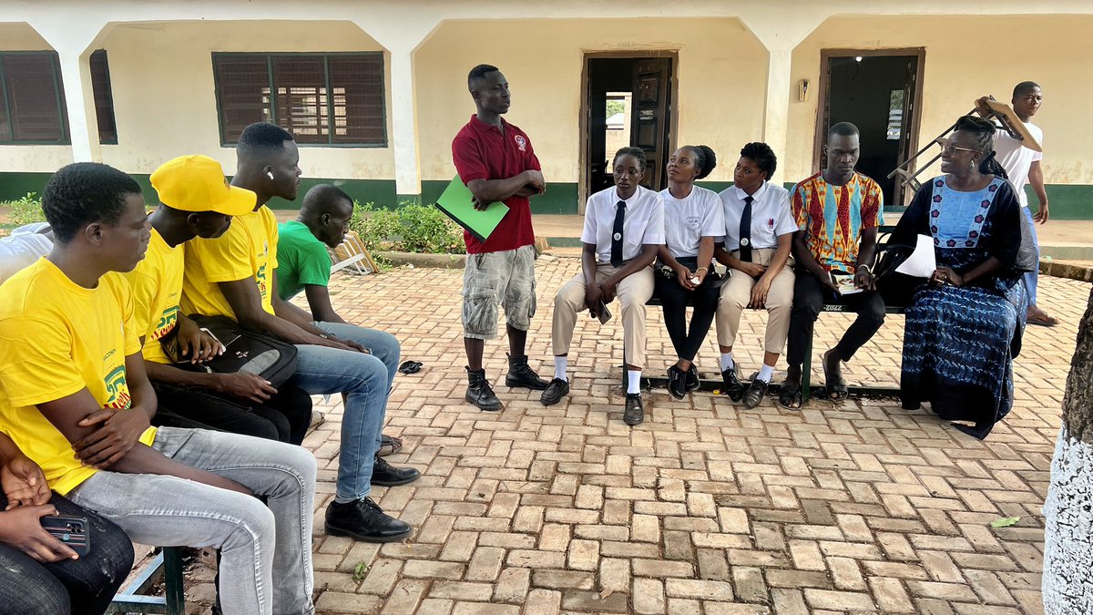 UNDPGhana's tweet image. Interesting insights from #youngpeople at our focus group discussions today in North East region🇬🇭 on the #ValueofWork &amp;amp; future value of work.

We can’t wait to finalize &amp;amp; release our 2023 national #HumanDevt report for #Ghana. Watch this space!