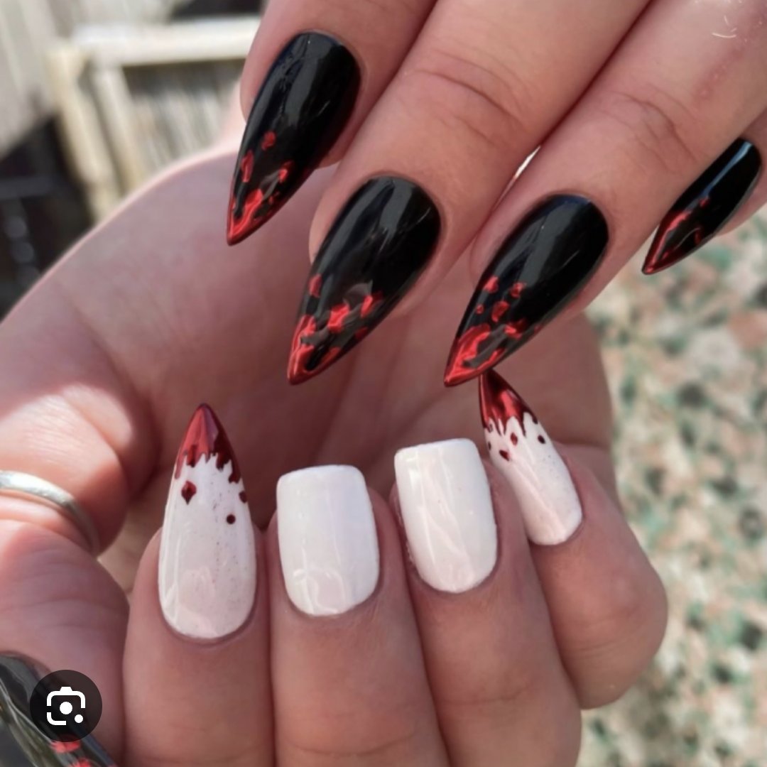 wanna_b_cryptid's tweet photo. but we aren't talking about how femme wen kexing would have these nails. pls. https://t.co/zgwbd2CX3E