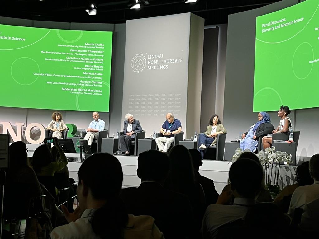 ZoritsaUrosevic's tweet photo. Sharing incommensurate passion for Life and Earth with Nobel Laureates and +600 Young Scientists🌐
@UNWTO @ThomasEllerbeck @lindaunobel @UNWTO @OxfordSDGLab @TheEconomist https://t.co/fpK88HNWna
