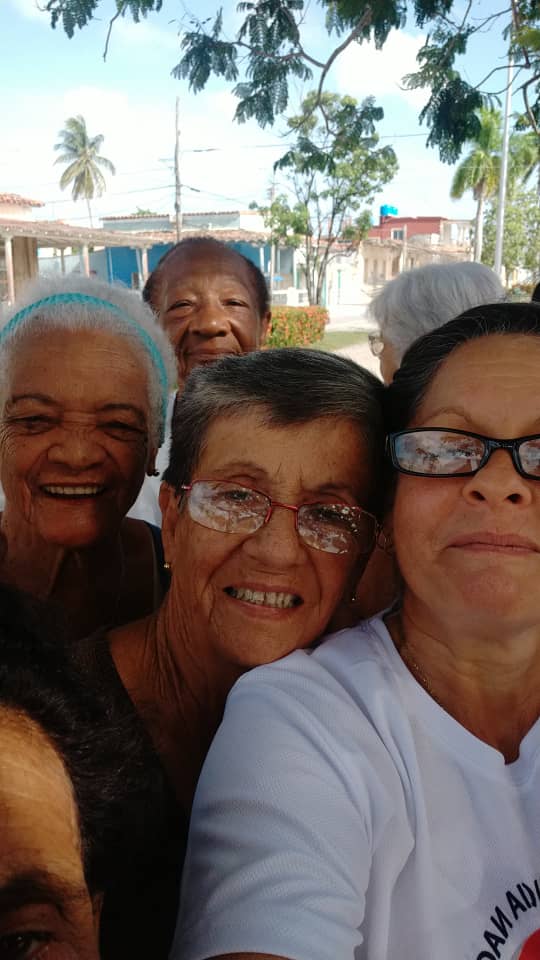 AMayorVClara's tweet photo. #VeranoConTod@s en las instituciones sociales de #VillaClara
#ProgramaAdultoMayorVillaClara
#LongevidadSatisfactoria https://t.co/dRMt349oLv