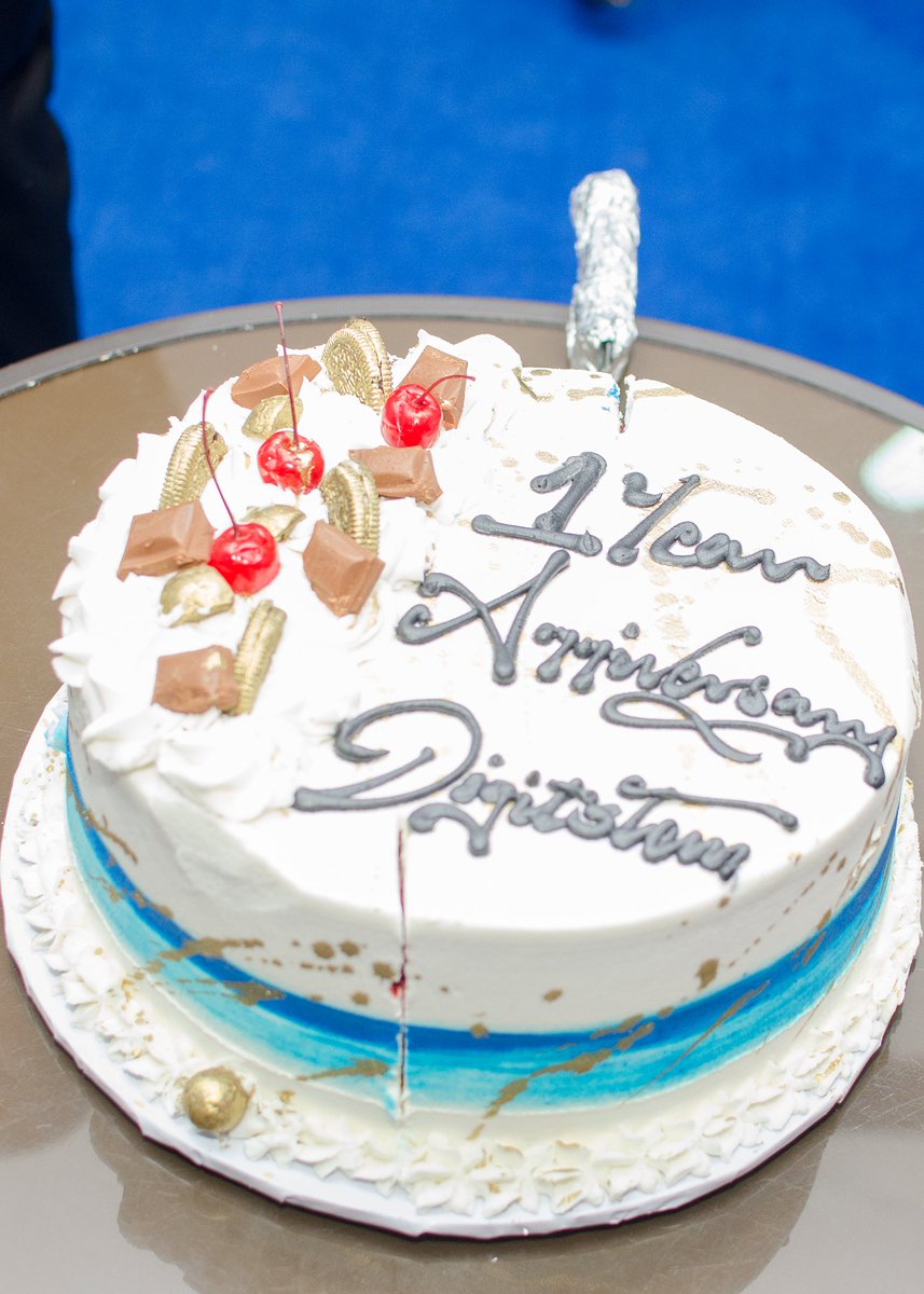 Digitstem tweet media