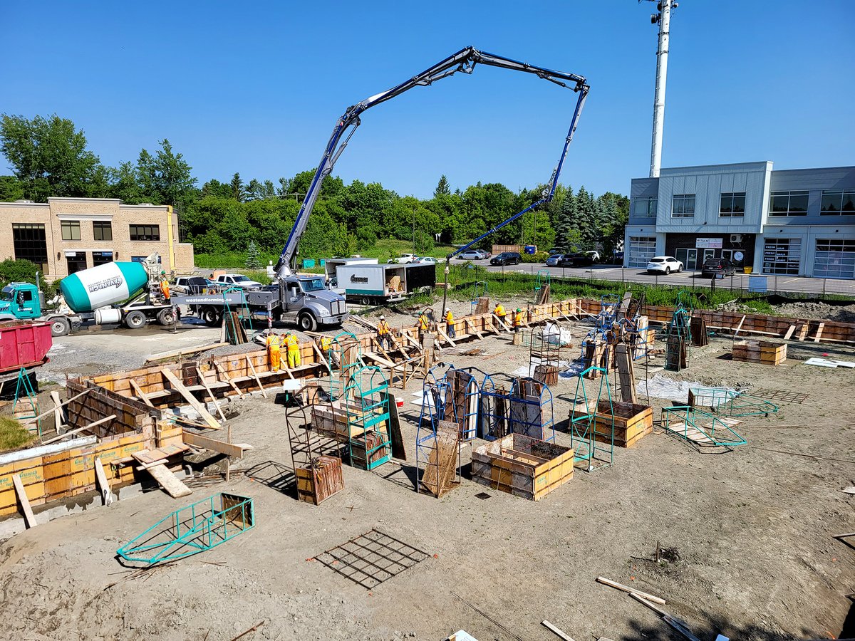 It's #WorksiteWednesday and #TeamTerlin is hard at work, along with Cavanagh Concrete, pouring foundation walls for this 10,000 sq. ft. addition. 📷 by our site superintendent Luc!

#OntarioConstruction #BuildingYourBusiness #OttawaConstruction #ConstructionExperts