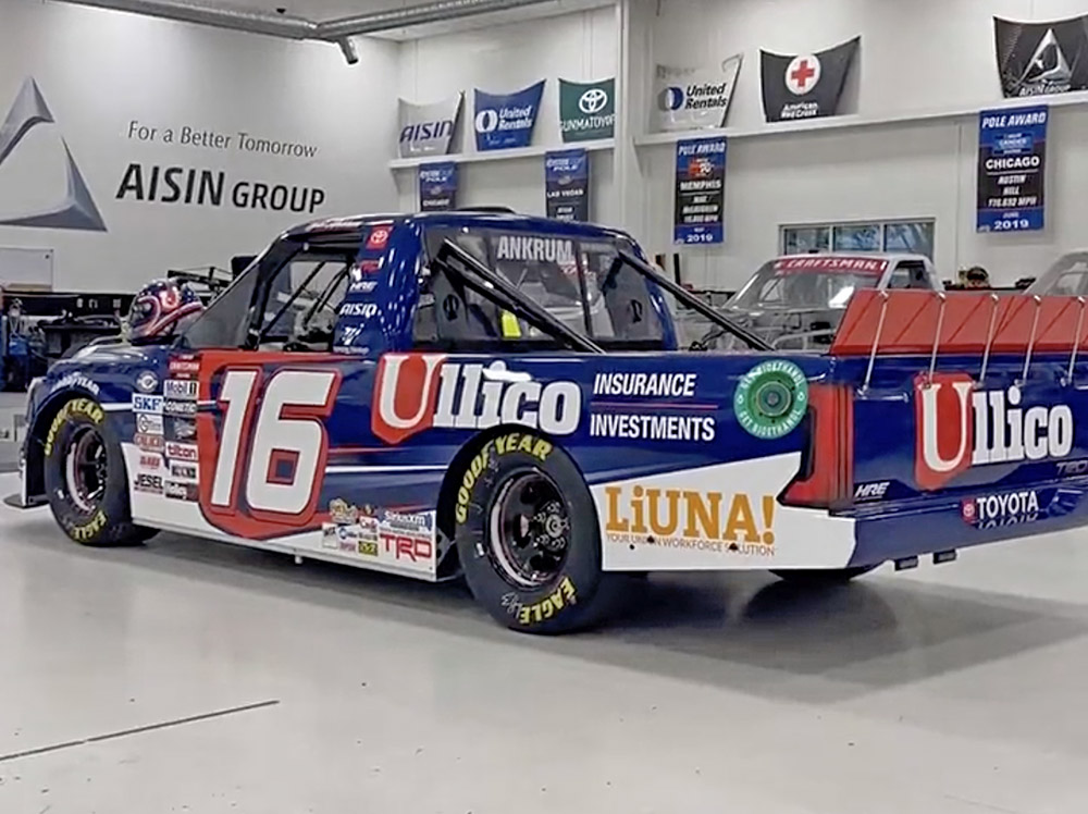 LIUNAmidwest's tweet photo. The Union Labor Life Company, Ullico, is partnering with #TylerAnkrum for the 0'Reilly Auto Parts 150 race at Mid-Ohio July 8th. https://t.co/MJkMRCf1iO
"We are thrilled to partner with LIUNA member, Tyler Ankrum," said Brian Hale, Ullico President & COO.
#LIUNA #Ullico #NASCAR https://t.co/EDUAhOGor6