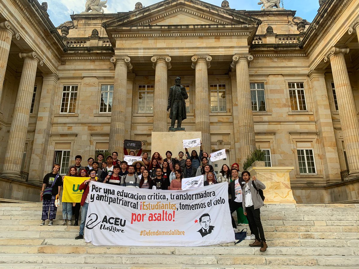 aceu_bogota's tweet image. El día de ayer realizamos el lanzamiento oficial de la Red Universitaria Estudiantil, vamos por la construcción de una nueva ley de educación superior.
#FEU
#Reveses
#CONSEC
#LaCreciente
#ACEU