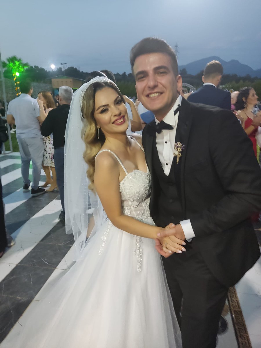 Kaymakamımız Sayın Halil İbrahim Okumuş bey'e Bir ömür mutluluklar diliyoruz.
<a href="/halil_iokumus/">Halil İbrahim Okumuş</a>