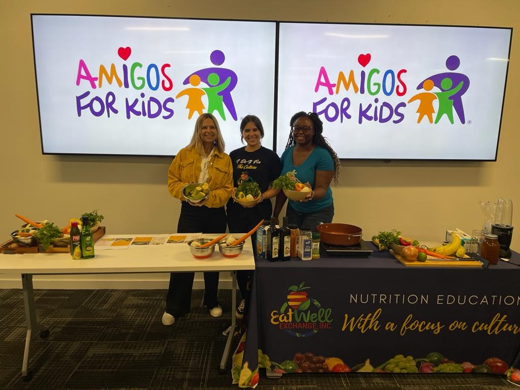 Thanks to parents for joining our Bueno, Rico y Barato session at Simply Healthcare. Your enthusiasm is inspiring. BRB aims to improve health, reduce food insecurity in Miami-Dade's Latino community. Special thanks to staff, funders & sponsors.#NutritionEducation #CommunityHealth