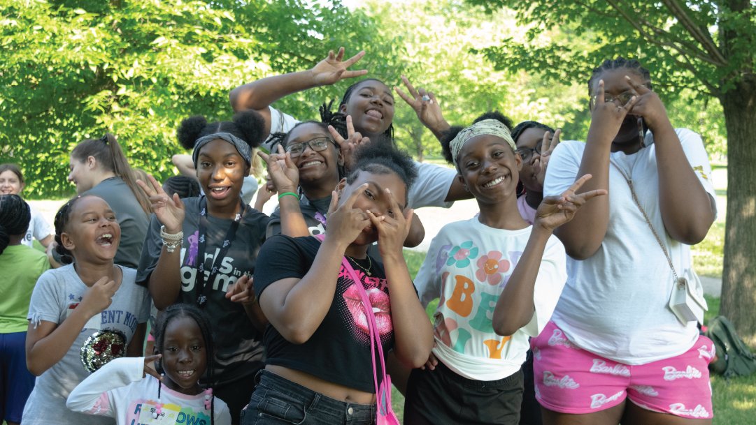 GirlsintheGame's tweet photo. 🎉 Summer Camp has started! Today we learned about Dance, Soccer, and Healthy Relationships. On to day 2️⃣ 🎉
#summercamp #girlsinthegame #generationunstoppable #girlsinthegame #July #Chicago https://t.co/kjBclae8A5