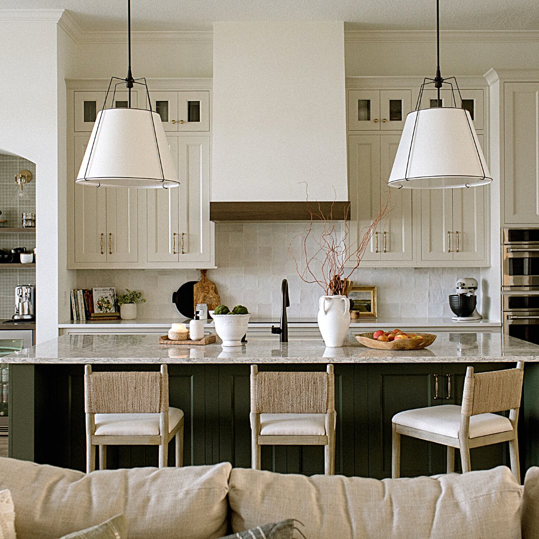 crsvillestudios's tweet photo. ✦Crossville Studios’ Moroccan Tile-Inspired Mestizaje is a Shining Star in a Transformative Kitchen Renovation✦
Get the before-and-after design scoop, and learn all about Moroccan #zelligetile and why it's such a hot design trend: https://t.co/rbu6TYuLO3
#moroccantile https://t.co/PAFQgoRBvm
