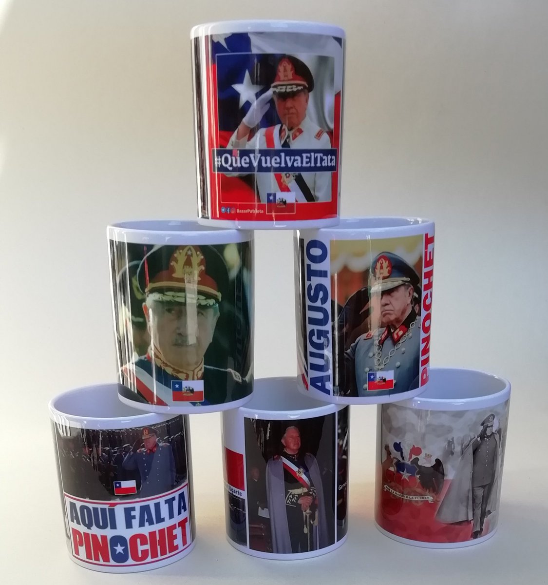 BazarPatriota's tweet photo. Todos los productos de Pinochet los encuentras en #bazarpatriota
Poleras, Polerones, Tazones, Materos, Figuras, Amigurumis, Destapadores, etc
#50añosdeLibertad #ffaaalpoder Pronunciamiento Militar golpe de estado #CaigaQuienCaiga liguria Patricio Fernández #SinFiltros #ddhh https://t.co/hZmGtagsTg