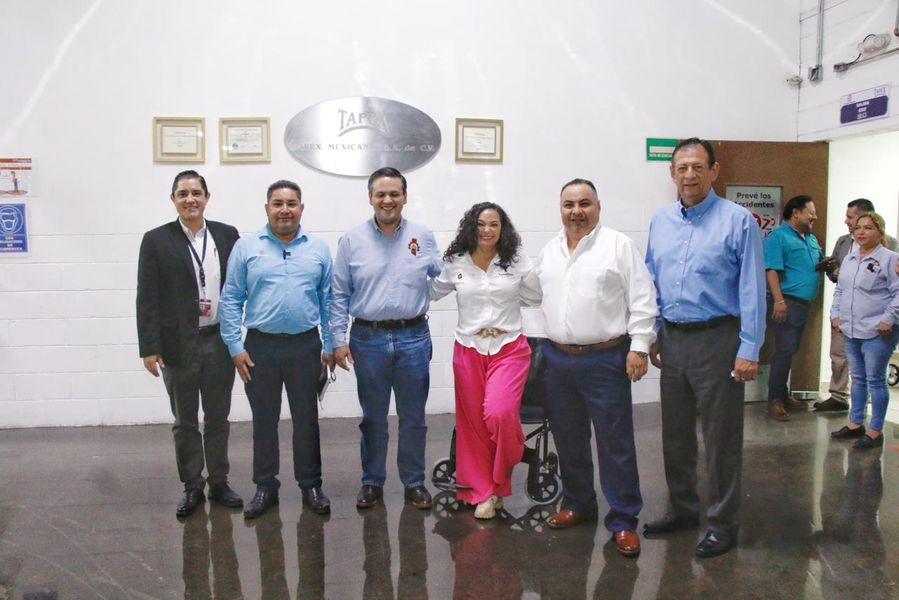 olgapsosa's tweet photo. En la maquila #Tapex en #Matamoros laboran 3,500 trabajadoras y trabajadores, que hacen de esta empresa líder mundial en bolsas de aire.

Sus condiciones de salud y seguridad son óptimas, tienen garantizado un esquema de vacunación del 99%. Hay una estrecha relación de @indexmatamoros con el sindicato #STIME.