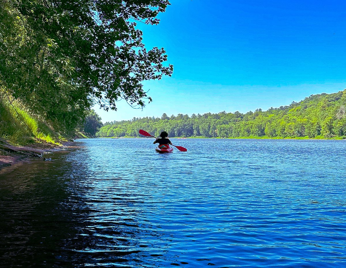 StacyBettison's tweet photo. Thank you @mndnr for the beautiful spaces you protect and maintain. Interstate State Park is a treasure -- the perfect place to celebrate July 4th. #mnstateparks #Kayak #Minnesota #stcroix https://t.co/OlgYdETI00