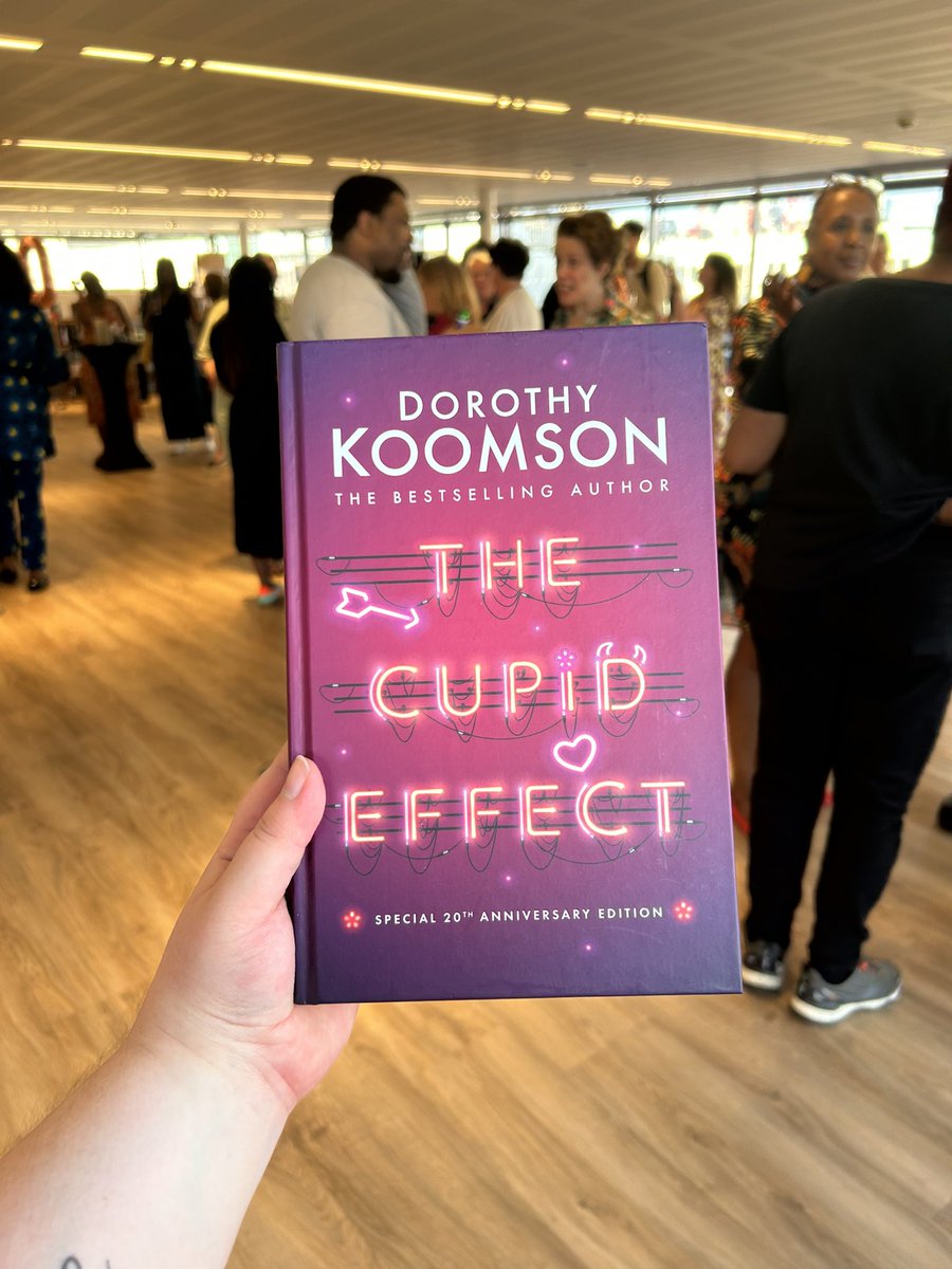 ed_pr's tweet photo. In full swing at @DorothyKoomson’s 20th Anniversary celebration 🎉
Prosecco, canapés and proof copies of #EverySmileYouFake all round 🥂
#TheCupidEffect 💞 https://t.co/WQZVIdzVkr