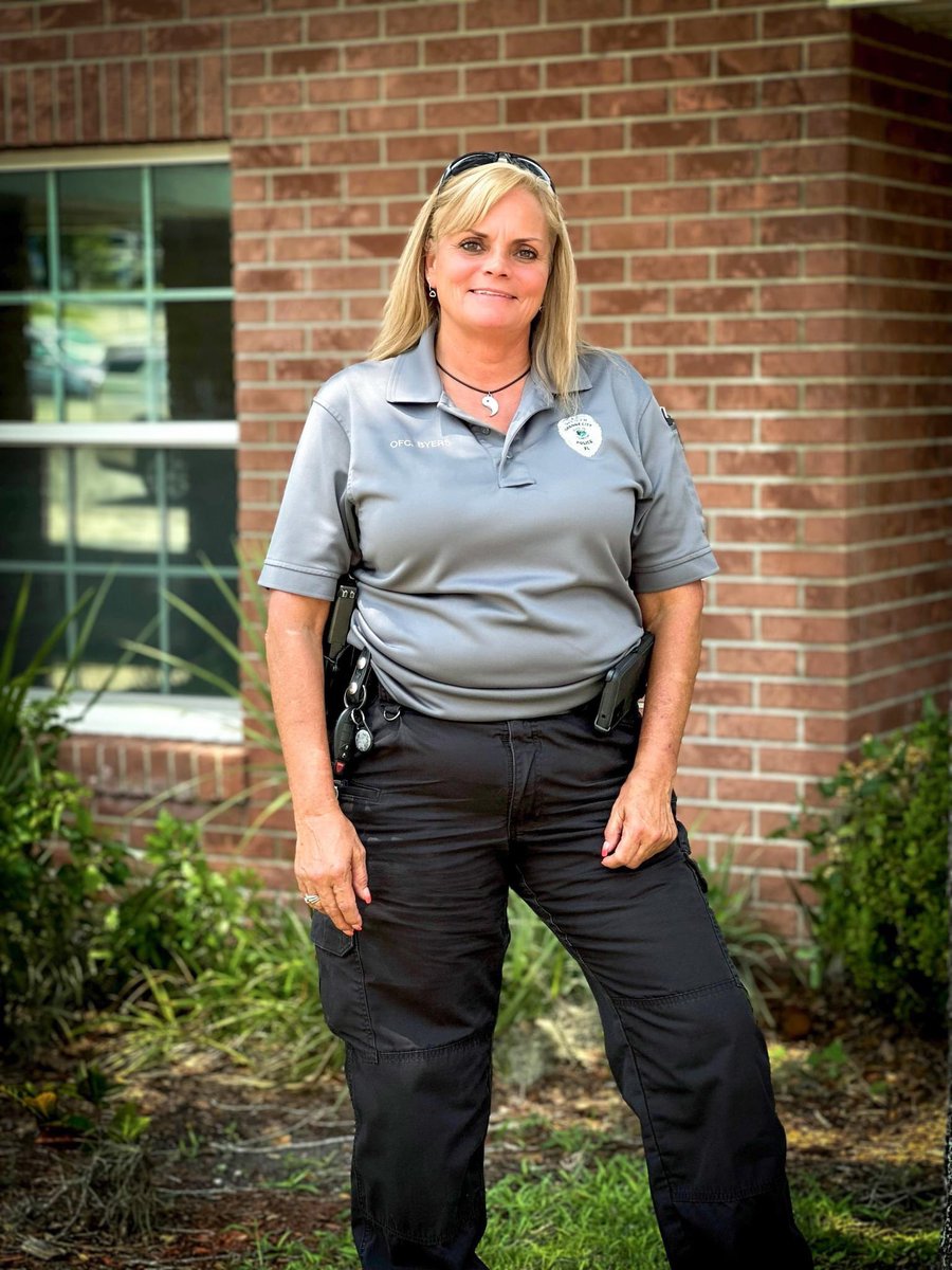 Our Seventh officer spotlight is Officer Carrie Byers. Check out our Facebook Link for further information 🇺🇸

facebook.com/10006806022791…