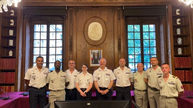 Hier, Visite de l'<a href="/INI_Invalides/">Institution nationale des Invalides</a> par l'équipe de marque du Service de #santé des armées du défilé du #14juillet 

▶️ Présentation de l'institution et des projets menés avec le SSA pour la réhabilitation des blessés physiques et psychiques. 

#NotreDéfense #AvecNosBlesses