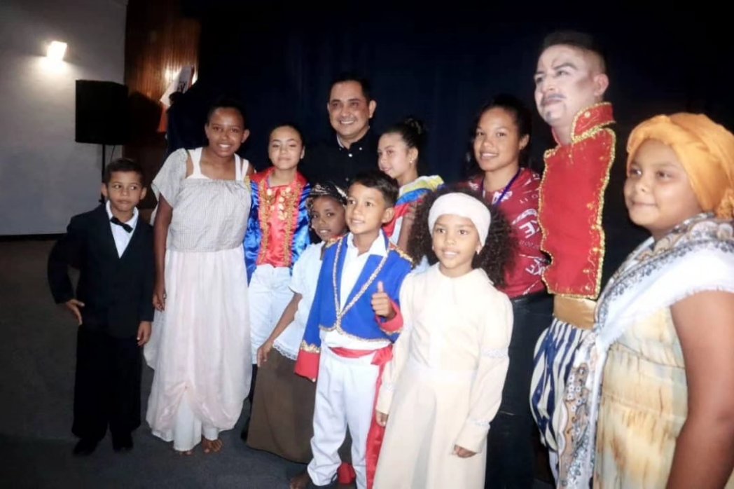 Ventanalyaritag's tweet photo. *Piezas históricas y costumbristas destacaron en la edición 2023 del Festival de Teatro Escolar*
(Prensa Alcaldía del municipio Peña)Extracto .- Con la participación de 10 circuitos escolares del municipio Peña.   #yaritagua #yaracuy #venezuelalibre #venezuela https://t.co/qfhjnDOeID