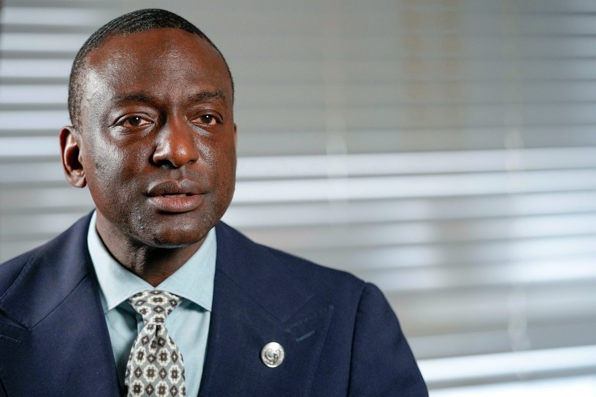 ajplus's tweet photo. One of the #ExoneratedFive won the Democratic primary for NY City Council, effectively winning Central Harlem's seat, per @AP.

Yusef Salaam was 1 of 5 Black &amp; Latino teens wrongly convicted for a 1989 Central Park rape. He spent 6+ years in prison &amp; they were exonerated in 2002. https://t.co/xCgl2vTKNs