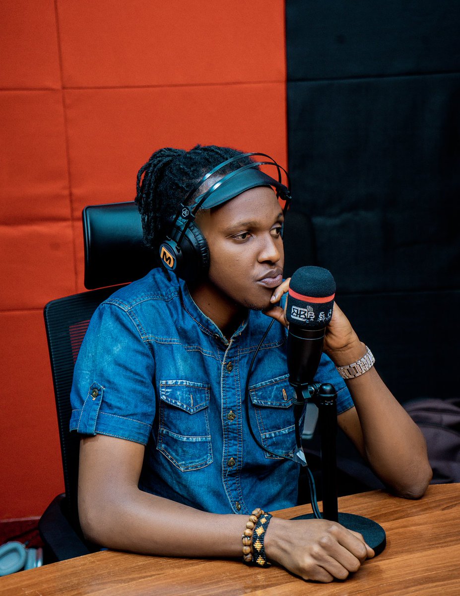 bbkigalifm's tweet photo. #Be_Wire [16h-18h]

Amakuru agezweho mu mikino n'imyidagaduro

📻95.3FM no kuri youtube yacu

🎙 @dj_fabulous x Vava Neza https://t.co/VBM7F4cmb2