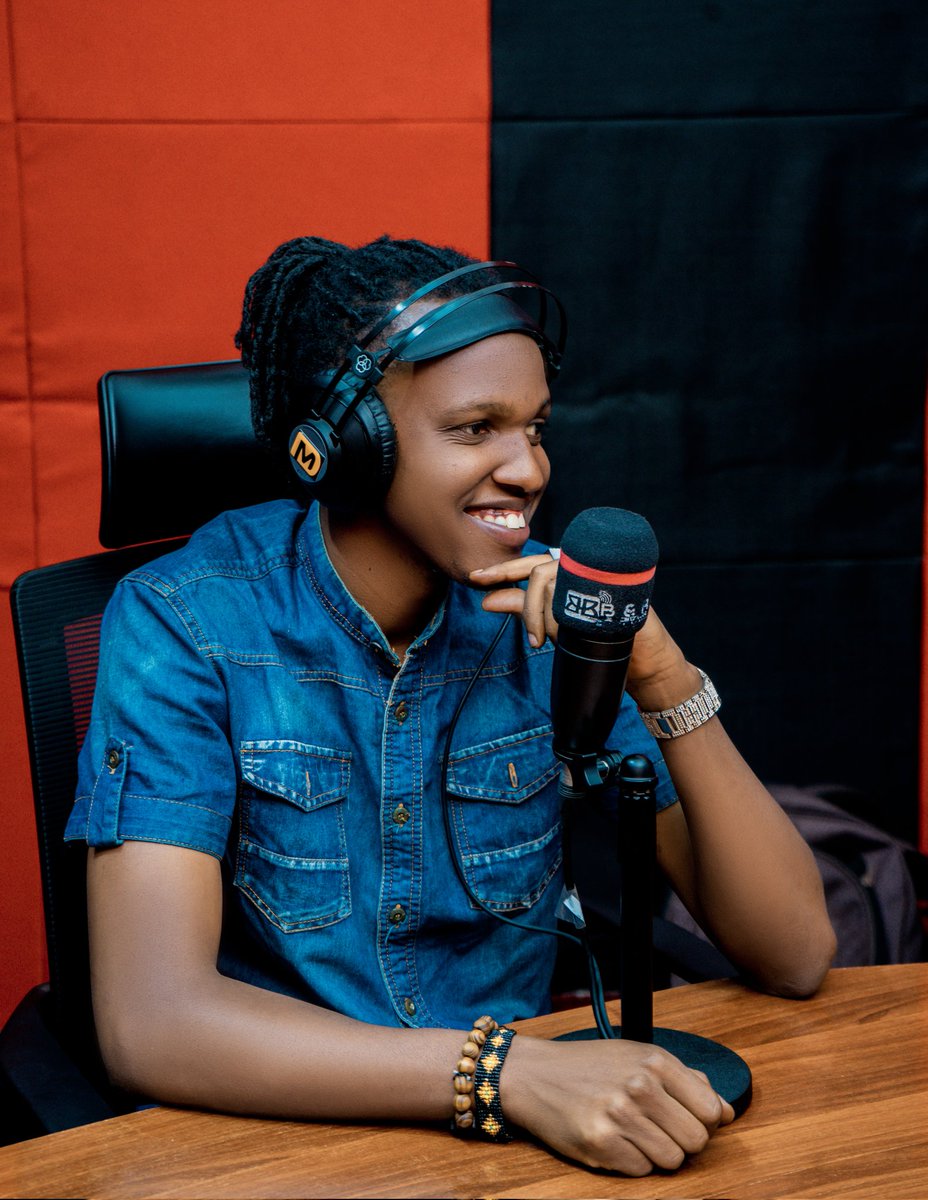 bbkigalifm's tweet photo. #Be_Wire [16h-18h]

Amakuru agezweho mu mikino n'imyidagaduro

📻95.3FM no kuri youtube yacu

🎙 @dj_fabulous x Vava Neza https://t.co/VBM7F4cmb2