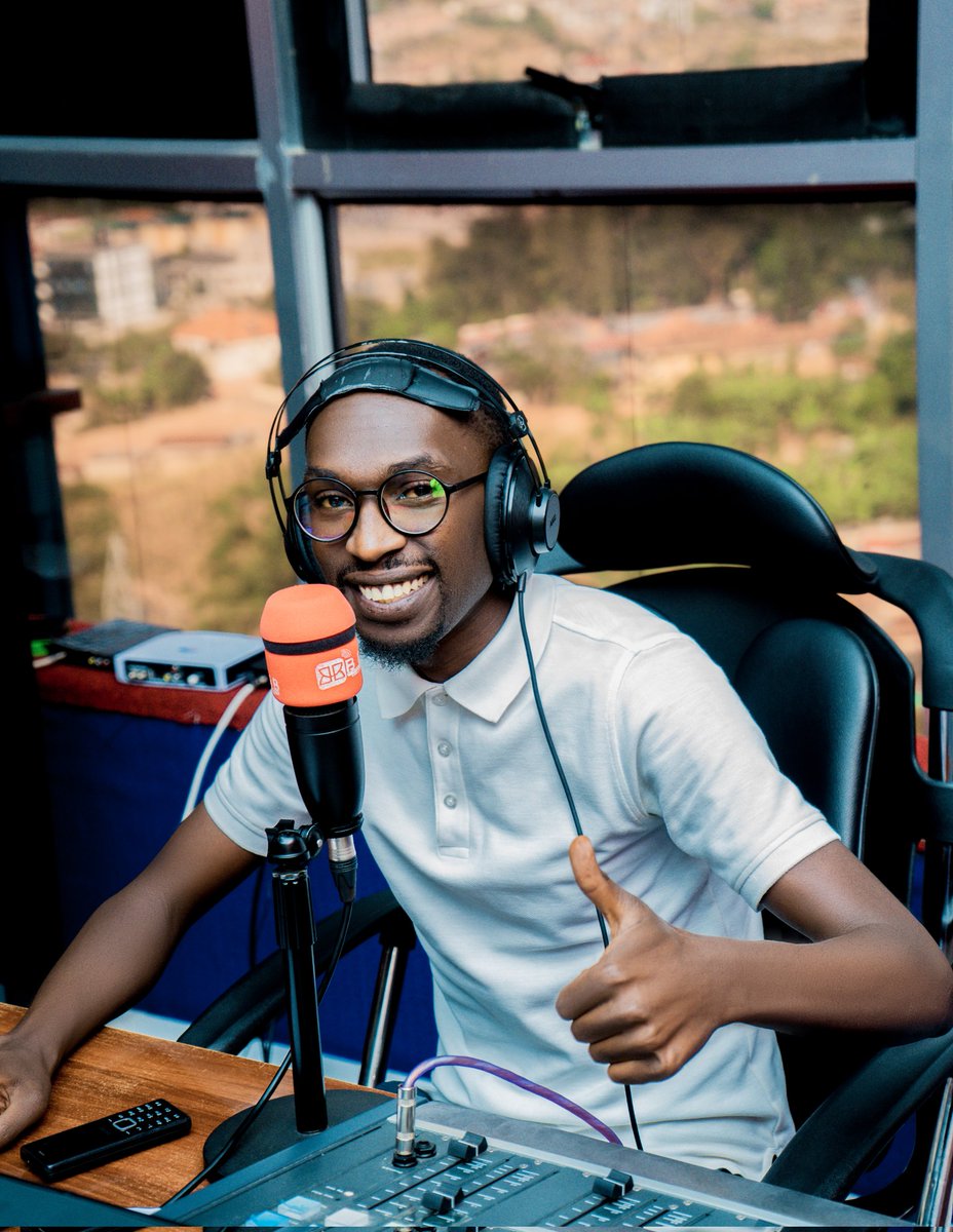 bbkigalifm's tweet photo. #Be_Wire [16h-18h]

Amakuru agezweho mu mikino n'imyidagaduro

📻95.3FM no kuri youtube yacu

🎙 @dj_fabulous x Vava Neza https://t.co/VBM7F4cmb2