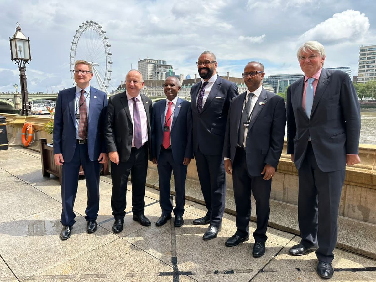 ETEmbassyLDN's tweet photo. @flyethiopian celebrates 50th anniversary of the start of its services to #London #UK #Ethiopia #Africa https://t.co/k1v1y3ao8c