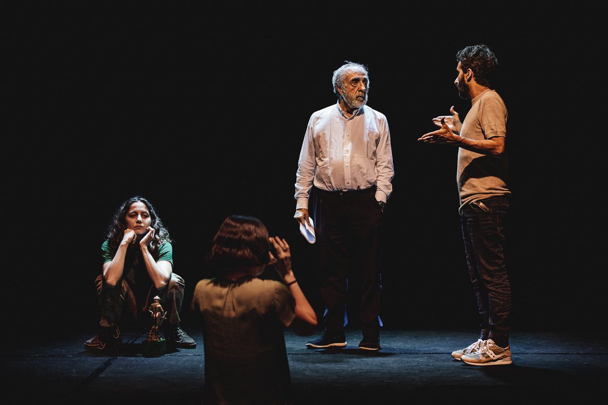 “A satire on the world of theater and audiovisuals but also a reflection on success, failure, and the roles we play, in and out of fiction” 🔹Ciarlatani - #SilvioOrlando #PabloRemón 📍July 5th to 8th - Teatro Caio Melisso Spazio Carla Fendi 🎫 bit.ly/ciarlatani_FdS #Spoleto66