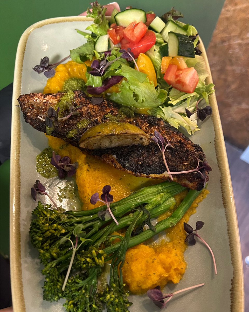 Courtyard Bar & Kitchen tweet media