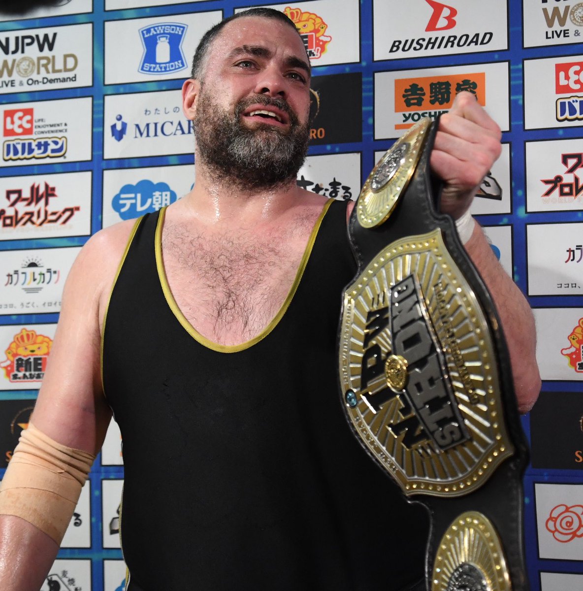 Congratulations to #AEW Star Eddie Kingston on capturing the #NJPW Strong Openweight Championship today from <a href="/KENTAG2S/">KENTA aka Lil’K</a> at Korakeun Hall in Tokyo, Japan 
📸 - <a href="/njpwglobal/">NJPW Global</a>