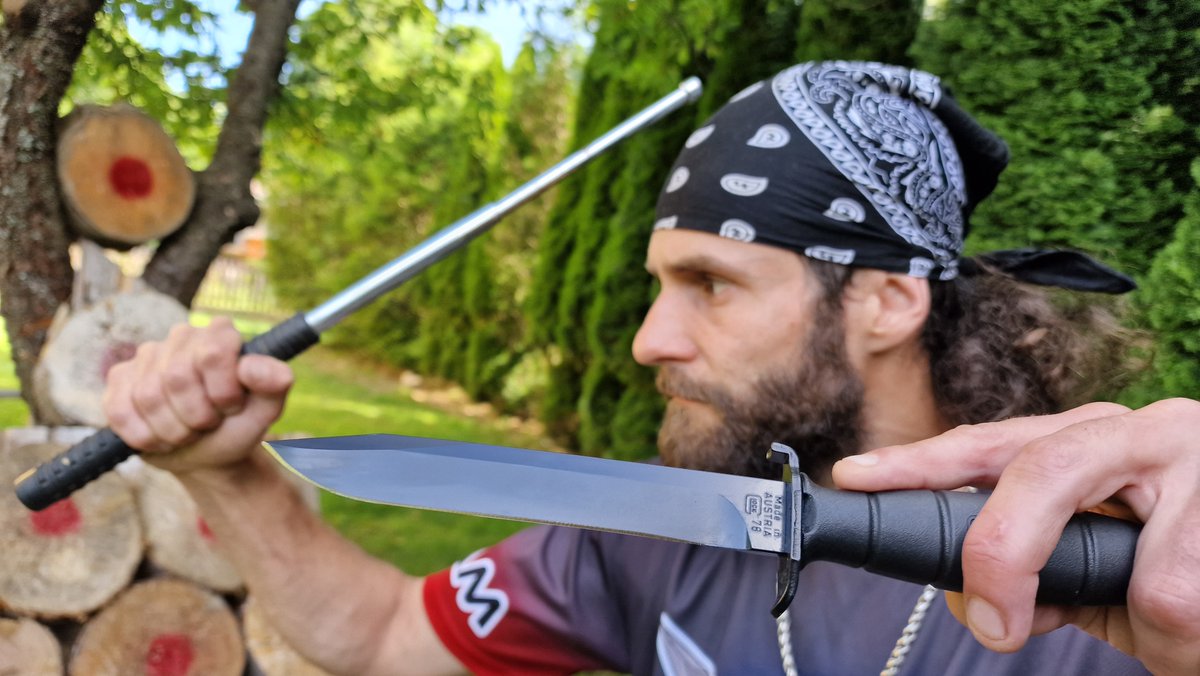 CeladinAdam's tweet photo. My Reaction to former CIA Officer @JasonHanson_CCA  and his video about No-Spin Knife Throwing in Self Defense. Enjoy
Full Video on my Youtube Channel: https://t.co/acEDDBPNUC https://t.co/vFuSu0jj3E