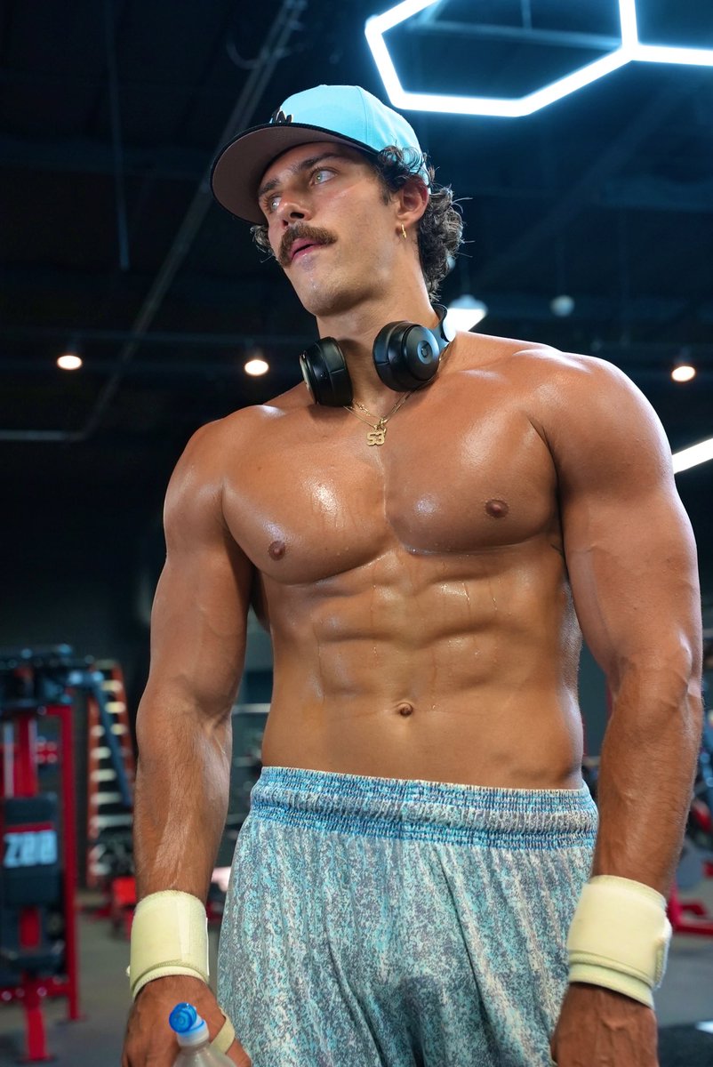 Steve_Kells's tweet image. happy 4th 🦾