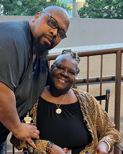 Dakollector215's tweet photo. Lady D and me. #SELF2023 https://t.co/T2sjjXiUBh