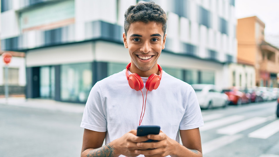 Velir's tweet image. Our VP of Digital Marketing, @Jgrozalsky, breaks down how #SitecoreSearch can help organizations further enhance the customer experience. 

Learn how here: bit.ly/3O3BjCg