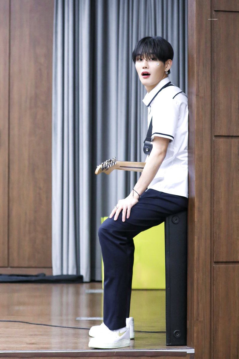 tasteseunghun's tweet photo. 230702 디어마이뮤즈 팬싸 
#CIX #승훈 #SEUNGHUN https://t.co/NthSiUXwgW