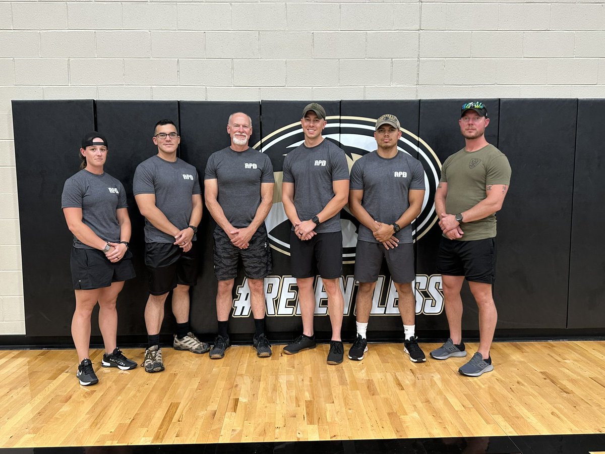 roanokepolice's tweet photo. The RPD Lawfit Team brought home some great wins from the 2023 Annual National LawFit Challenge!
Congrats to you all!
#RPDpride #LawFit2023 https://t.co/Lxj4AEXAEO