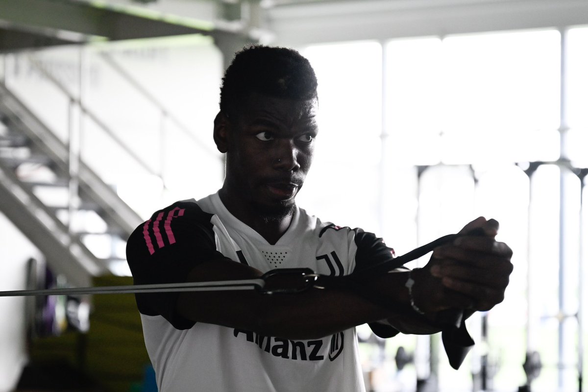 JuventusFC tweet media