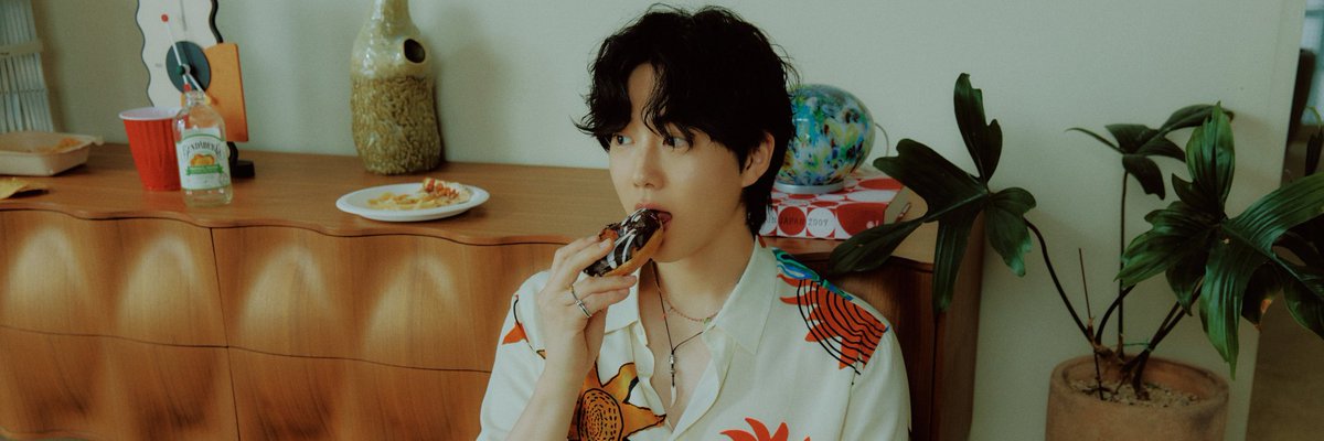 myeonpics's tweet photo. LET ME IN                         HEAR ME OUT
                    CREAM SODA https://t.co/qS0ZjGfxHa