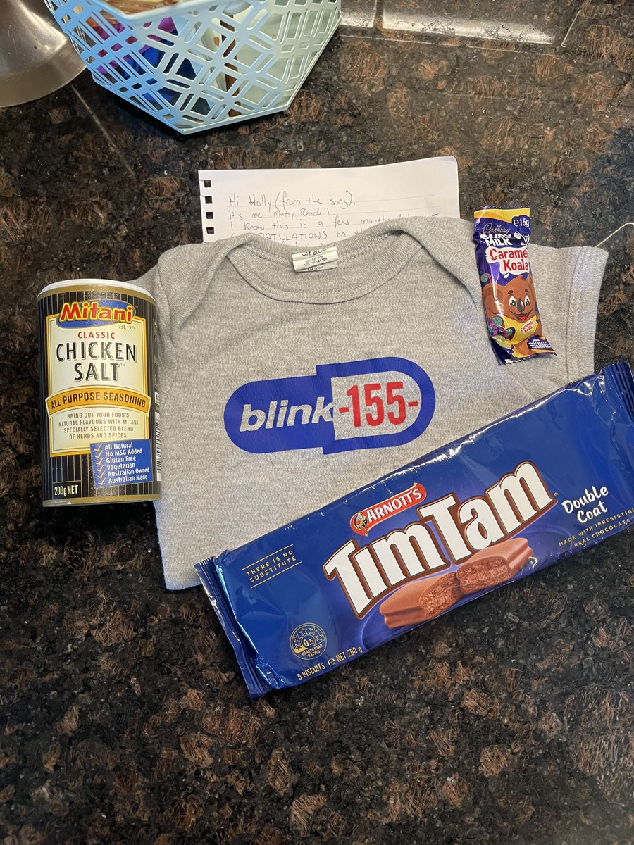 Holly From The Song 😈🐇 tweet media