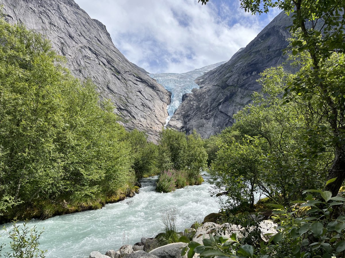nibinguy's tweet photo. Some pics from todays hike in Olden Norway https://t.co/elZLYxuPU0