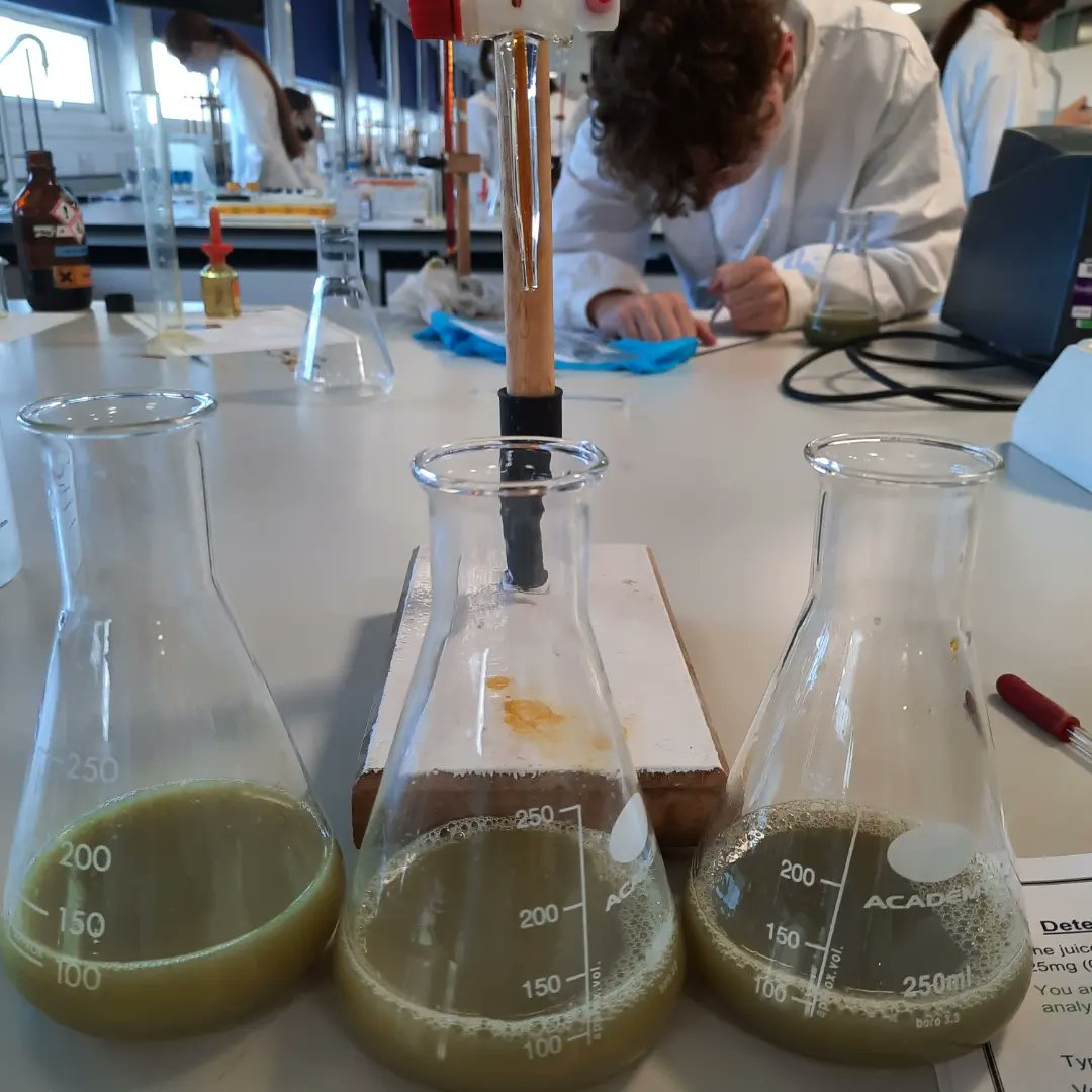 LJMUAbsChem's tweet photo. Next up was the analysis of orange juice ... our brilliant learners used titration to check that this supermarket brand juice contained the 25mg per 100ml as stated on the carton! #foodscientists
@bebhighsc @staugs_School https://t.co/nMv6lemKij