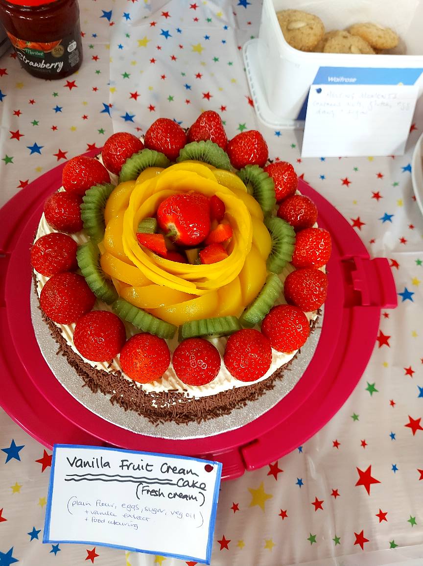 WYpartnership's tweet photo. We've had a great turn out to our #BigTea in celebration of #NHS75 today!
Our wonderful colleagues have pulled out all the stops with some showstopper bakes 😍 Delicious biryani and samosas too!
Whilst raising a cuppa we've raised a good few pounds for @NHSCharities 🫖🧁 https://t.co/qMpsZNY9T4