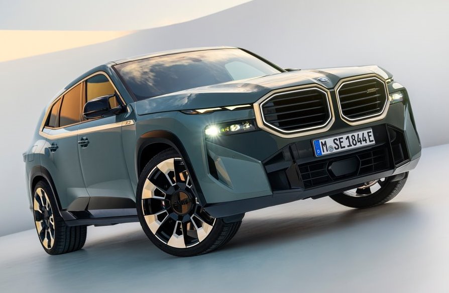 motorionline's tweet photo. #BMW #XM: eleganza e potenza per il nuovo SUV ibrido presentato da #Autotorino [VIDEO] https://t.co/C8ay0hvrJj #motorionline #BMWXM https://t.co/4FHhDc0xTm