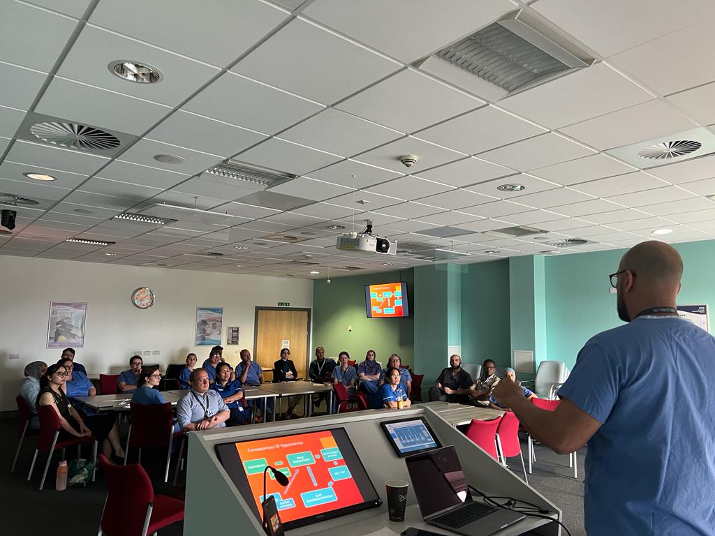 Imeshi Wijetunga (@imewije) on Twitter photo Great interactive session today by <a href="/dr_omar_m/">Omar Masood</a> on challenges in paediatric & adult renal transplant surgery. Sharing wisdom from his mentor <a href="/afshin6666/">Afshin Tavakoli</a>. Medics, surgeons, theatre & ward staff in attendance for a true MDT experience <a href="/falconerstuart/">Stuart Falconer</a> <a href="/LTHTKidneys/">Leeds Kidney Transplant</a> <a href="/LeedsHospitals/">Leeds Teaching Hospitals</a> Great interactive session today by <a href="/dr_omar_m/">Omar Masood</a> on challenges in paediatric & adult renal transplant surgery. Sharing wisdom from his mentor <a href="/afshin6666/">Afshin Tavakoli</a>. Medics, surgeons, theatre & ward staff in attendance for a true MDT experience <a href="/falconerstuart/">Stuart Falconer</a> <a href="/LTHTKidneys/">Leeds Kidney Transplant</a> <a href="/LeedsHospitals/">Leeds Teaching Hospitals</a>