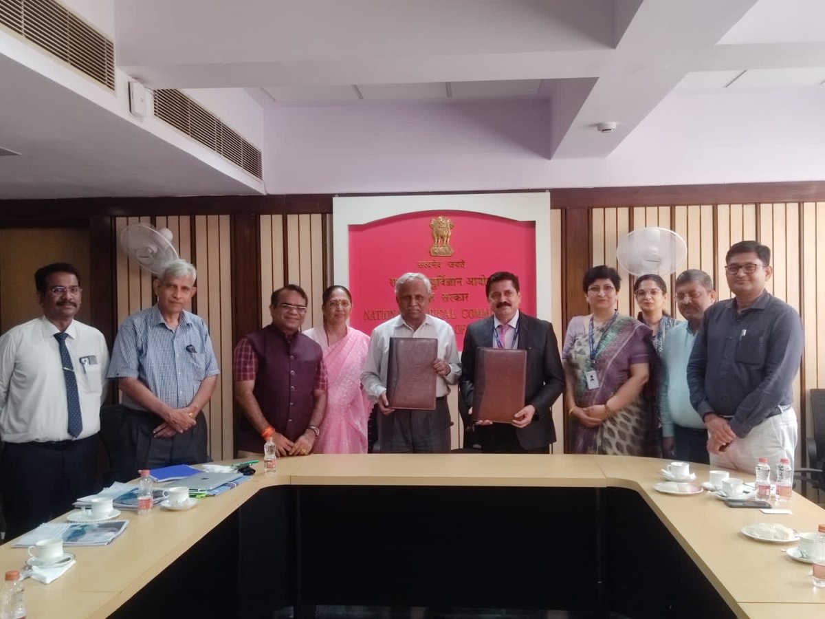 dryogendermalik's tweet photo. MARB, NMC has signed a Memorandum of Understanding (MOU) with Quality Council of India (QCI) for the purpose of assessment of rating the medical colleges. https://t.co/0gBKOhTYUF