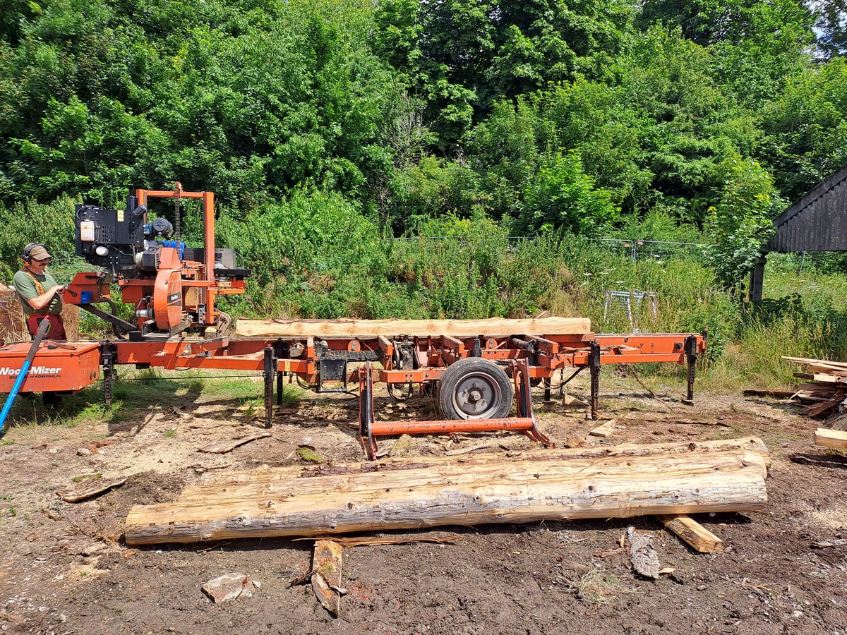 PolesdenLaceyNT's tweet photo. Exciting times out on the estate: we've been #forwarding some of our felled #timber for #milling to make beams and cladding for some of our buildings, stakes and fencing for the estate and products to sell in our wonderful shop! 
#ConservationInAction https://t.co/hDDBcwuhah