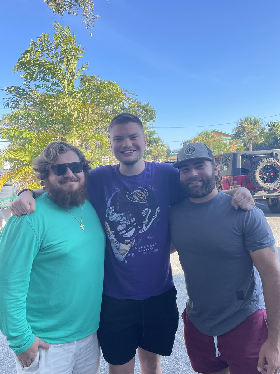 zjcreation's tweet photo. got to meet up with the guys that got me where I am today 🫡 

@KylePulek @kcampdesign https://t.co/SxmK3SdjlP