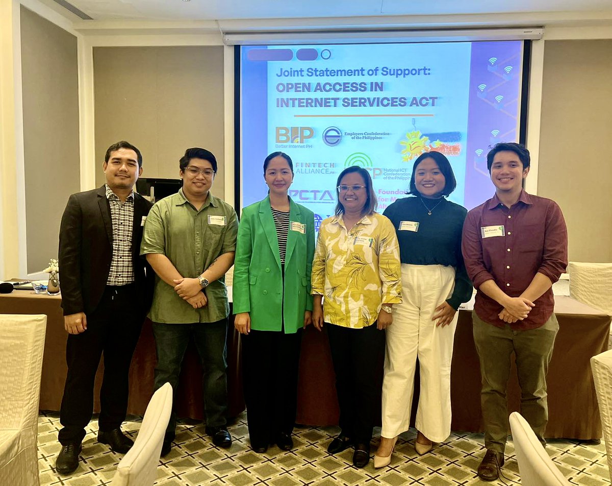 gracemirandilla's tweet photo. Mighty proud of my Better Internet PH team. Thanks for all your hard work and dedication to our #betterInternetPH advocacy. https://t.co/GxWVP3caDK