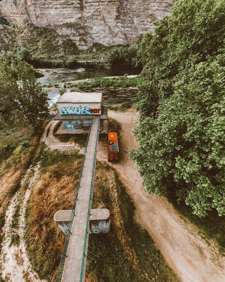 movingtheway's tweet image. A birds eye view from the beautiful parkup next to the river Ebro.
.
#vanlifemovement #vanlifeculture #vanlifegram #vanlifedestination #vanlifeclub #vanlifestories #vanlifecamper #campervanculture #movingtheway #keepyourspiritmoving #vanlifespain #rioebro #vanlifeeuropa