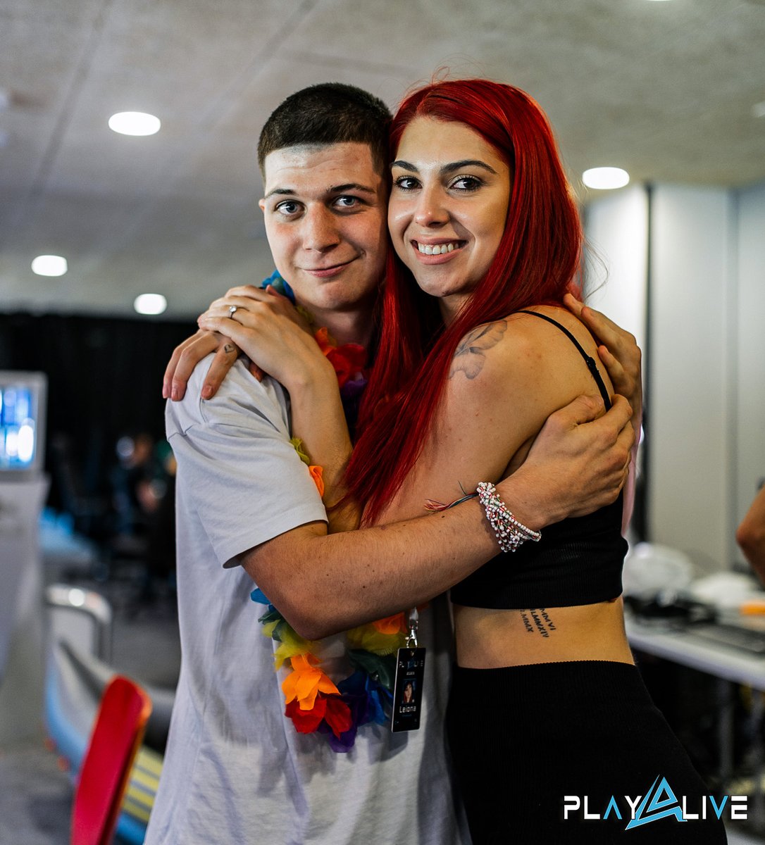 #Licorne et #musique, 2 choses qui n'ont aucun rapport si ce n'est que c'était à #Play4Live23 !

Avec <a href="/asuldrik/">Asuldrik</a>, <a href="/Leio_Leiona/">Leiona</a>, Loris et Liam. Merci à <a href="/TOUS_ENSEMBLE21/">TOUS ENSEMBLE</a> et <a href="/RevesSuisse/">Rêves Suisse</a> 

Photos : Kabita Ott