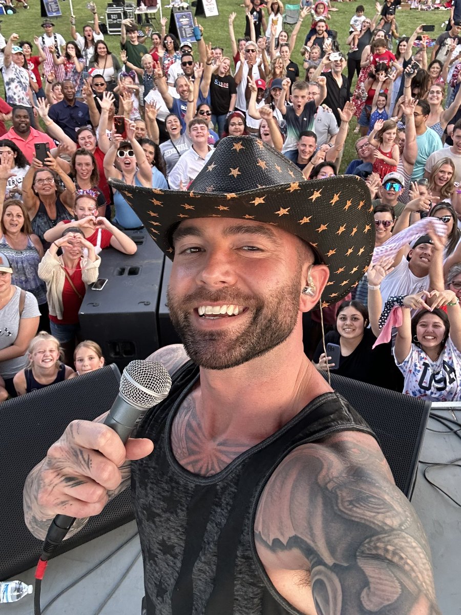 JayAllenMusic's tweet image. Last night was my first time performing at a military base, and it was at @MCB_Quantico on the 4th of July for 6,000 Marines and their families. I could not be more proud of these brave souls that humbly serve our country… GOD BLESS YOU. 🙏🏼🇺🇸