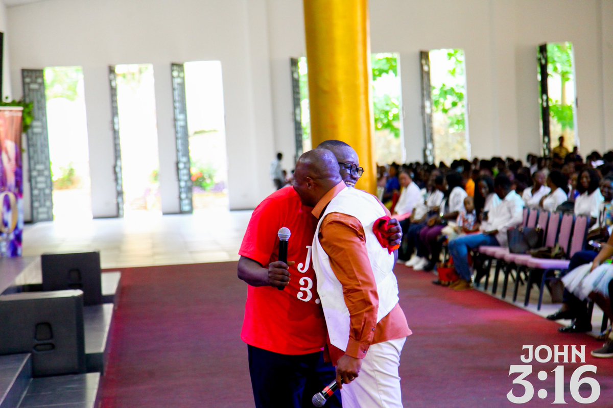 FirstLoveCh's tweet image. We had an incredible time at our John 3:16 swollen Sunday service. Our hearts are full of gratitude  for everyone who came out and shared in the joy of this special day. Can’t wait for our next outreach!

#John3:16 #July2 #GreaterLoveChurch