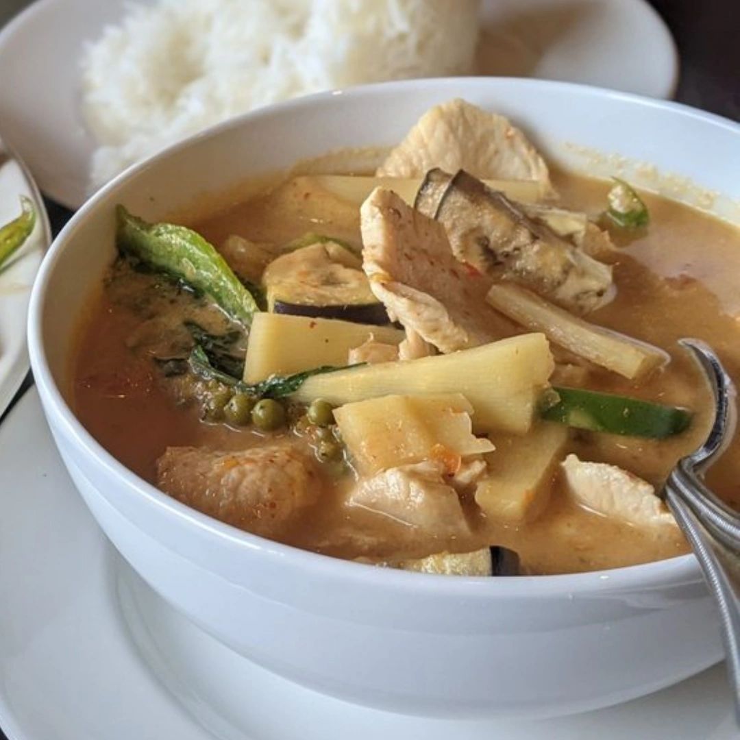 Chokdee_RR's tweet photo. Take your tastebuds on a wild adventure when you try our Jungle Curry! Enjoy this medium spicy dish with your choice of protein in our red curry sauce with bamboo shoots, Thai eggplant, young green peppercorn, and more. https://t.co/GloEh2DgKx